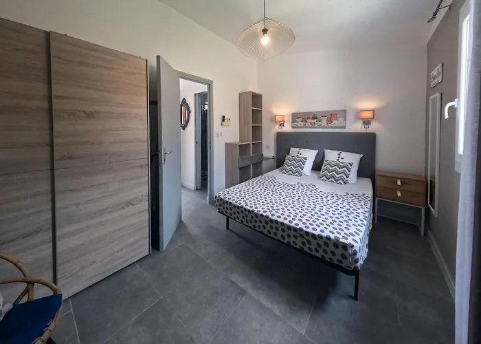 Holiday home Ciriola By Interhome Sari-Solenzara